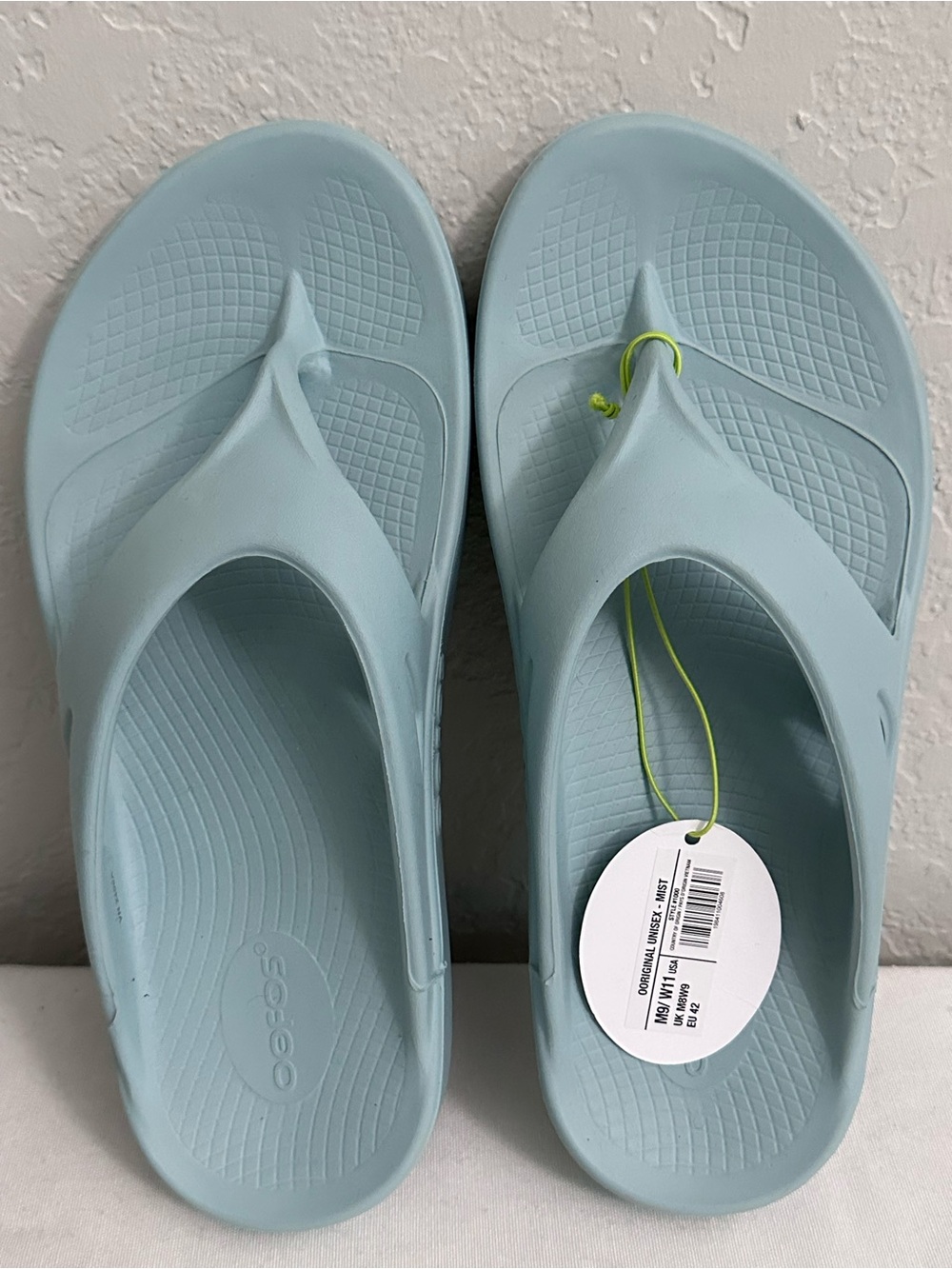 OOFOS OOriginal Sandal Recovery Thong Mist Size 11 Womens 9 Mens NWT